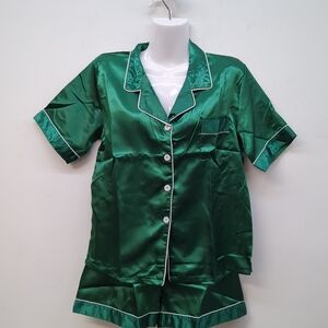 Chase Button Down Short Sleeve Top & Shorts Women's Pajama Set Large Green